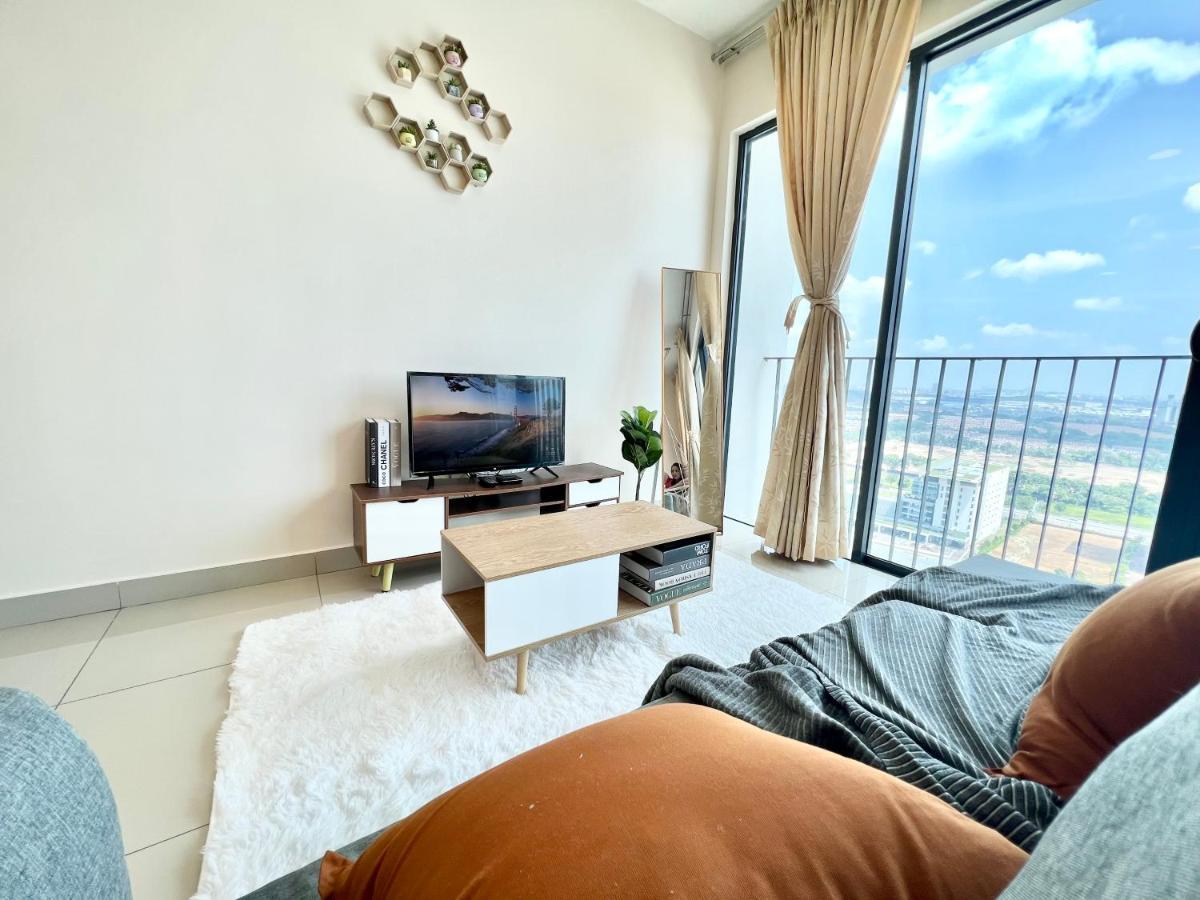 A 1-4 Pax Cozy Studio Tv Box Pool 100Mps Wifi 3 Bed Trefoil Сетия Алам Екстериор снимка